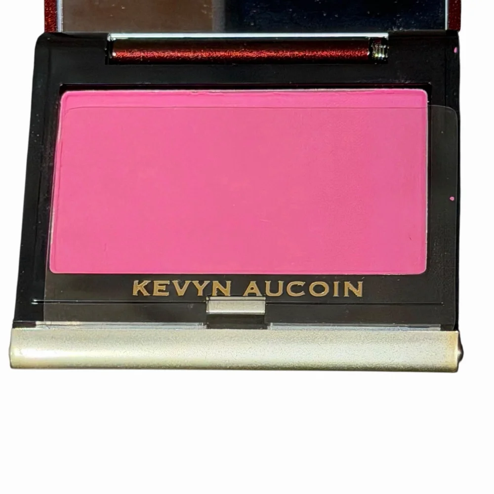 Discontinued Kevyn Aucoin Pure Powder Glow Blush Myracle Hot Pink w Box RARE